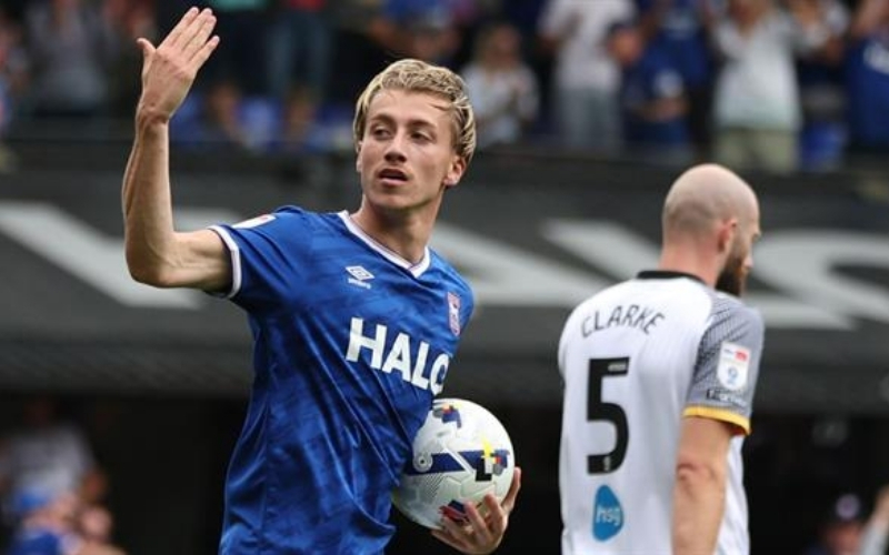 Dự đoán Sheff Wed - Ipswich Town: Quyết tâm giành vé thăng hạng