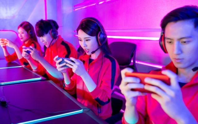 Hành trình tập luyện gian khổ của một tuyển thủ esport chuyên