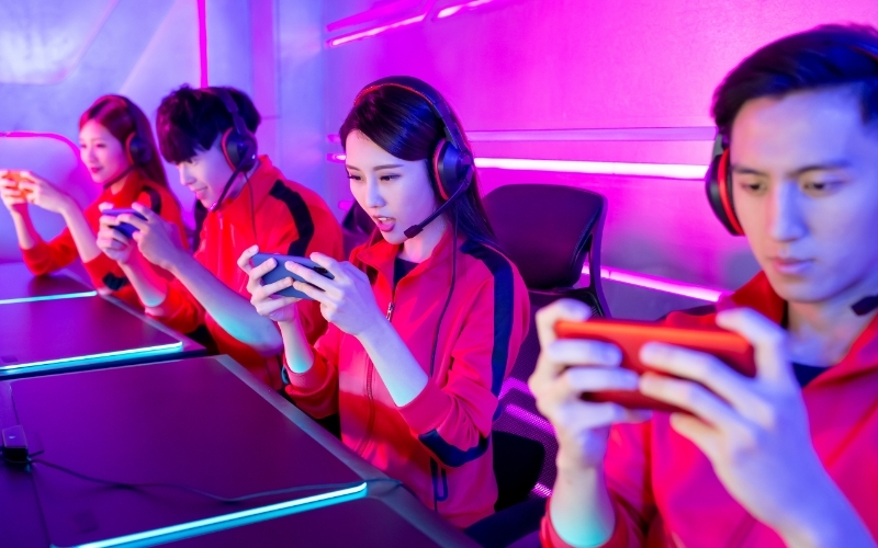 Hành trình tập luyện gian khổ của một tuyển thủ esport chuyên