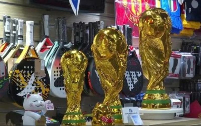 Những món đồ lưu niệm đắt giá được săn lùng nhiều nhất dịp kỳ World Cup 2026